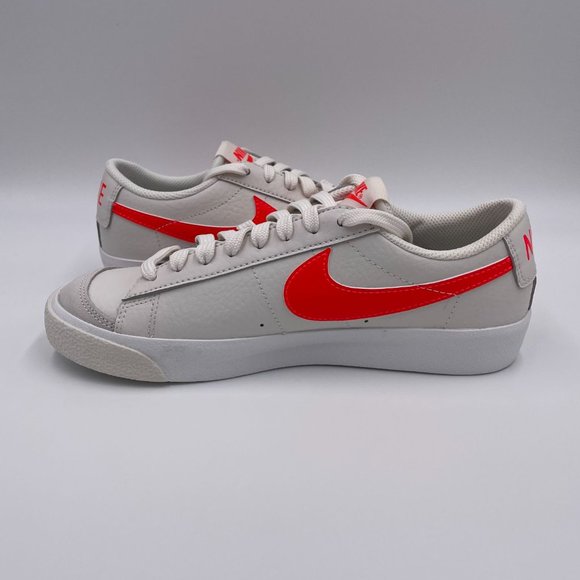 Nike Blazer Low ' 77 White / Crimson Womens Shoes - Picture 2 of 8